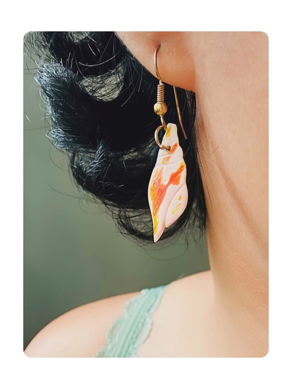 ★ Vintage Shell Faceted Prairie Elevated Basic Dangling Earrings Cream/Orange ★